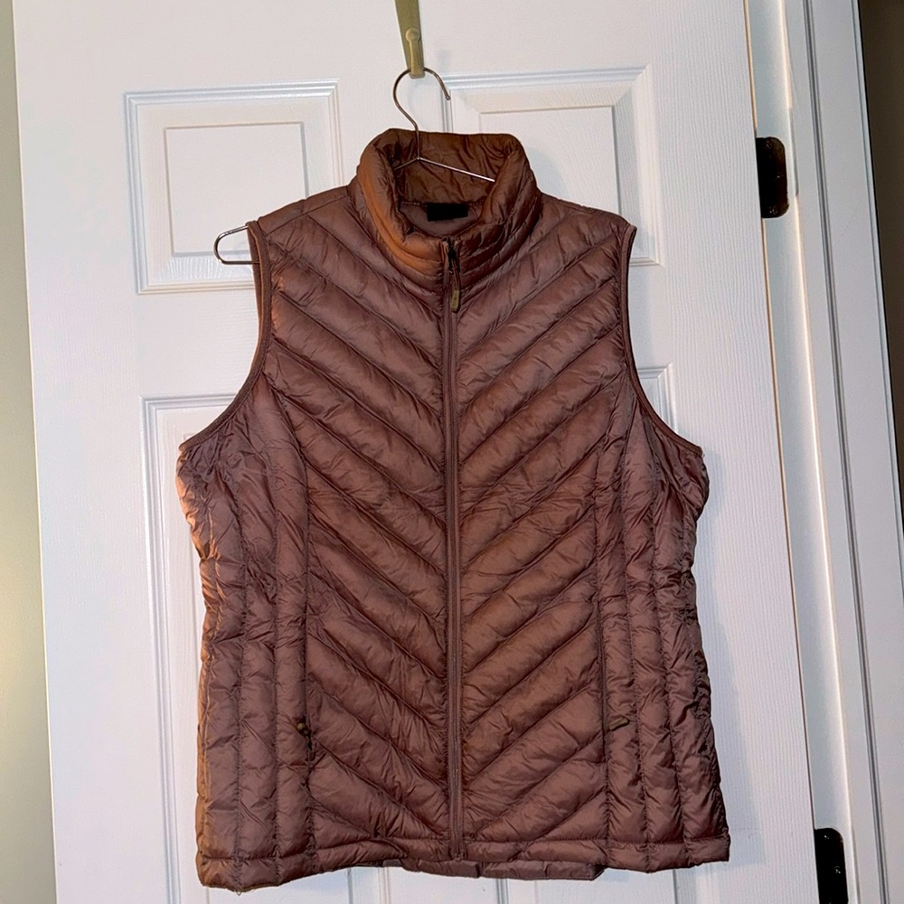 Gorgeous vest soft color warm